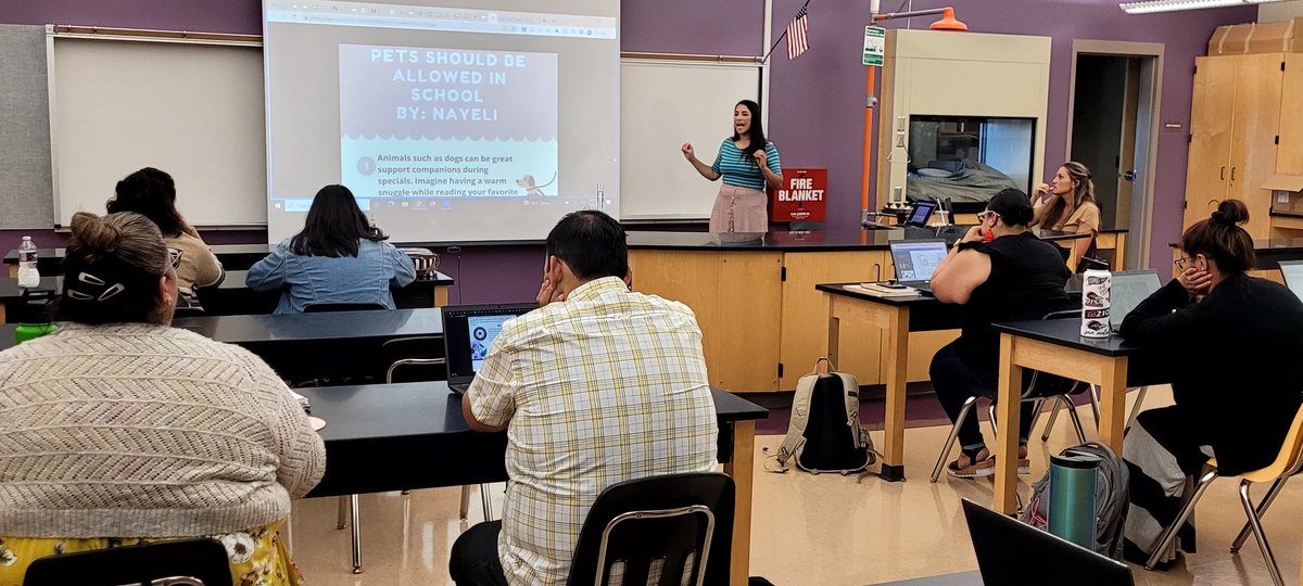 SW_Innovate's tweet photo. πThank you to all of our #SWISDInnovation New Teacher presenters πππ We couldn't offer our new teachers so many choices without you! Here are just a few pics. https://t.co/Oymw4az0E0