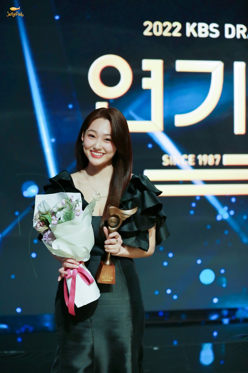 kang mina pics tweet media