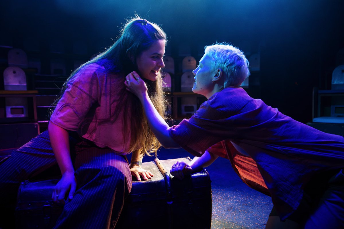 broccoli_arts's tweet image. First show flowers for our incredible team 💐💐
#SaltyIrina 
Written by @eevlee 
Director @debbiehannan 
Cast @_YOzdemir @cescyknight #HannahVanDerWesthuysen 
Stage Manager @DaisyFB_SM 
Lighting Design @LauraAMHoward 
Sound Design @afbsound &amp;amp; @AnnieMayF 
PM @Frontseat_Media