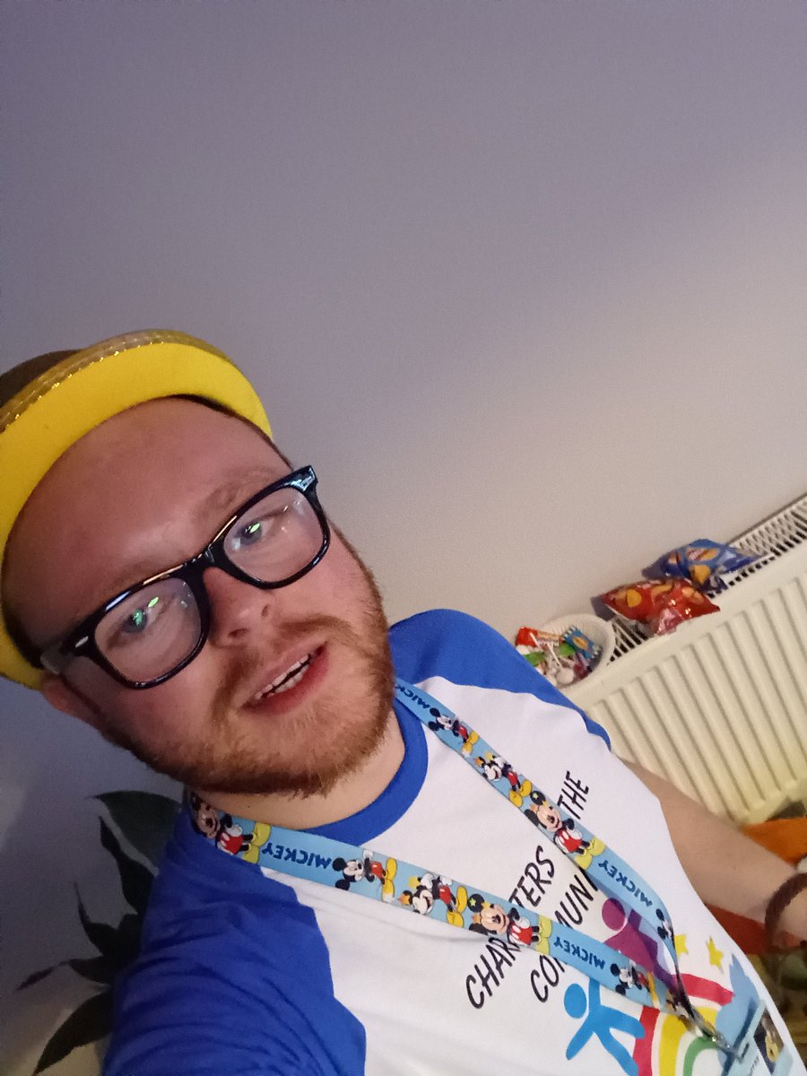 cumbernauldcinc's tweet photo. Steven M showing off the new Characters In The Community staff uniform. 👕 👔 

#newuniformday #charactersinthecommunity https://t.co/OaZMUAsTHG