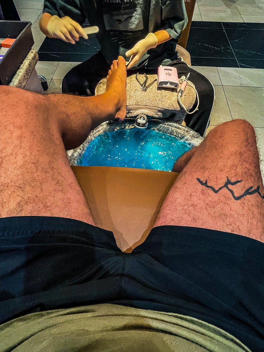 TomBoySC's tweet image. Getting them feet right. #selfcare #pedi #tattoo  #sandpaper
