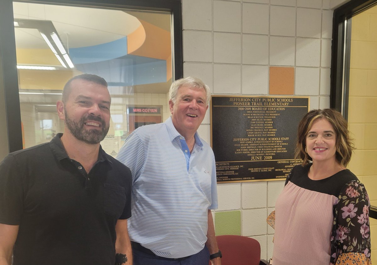 mv2teach's tweet photo. Scott and I had a visitor yesterday that dedicated much of his career to advocating for the students and staff of JCSD. He also helped to get Pioneer Trail built. His name is on our building, and I could not be PROUDER... oh and lucky me, he is my DAD! #PTGraywolfAP #EDChampion https://t.co/htDo1JkTXs