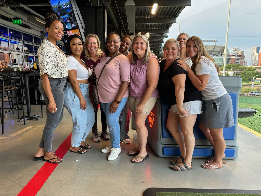 Team bonding at Top Golf for our Leadership team last night! ⛳️ @WoodholmeES