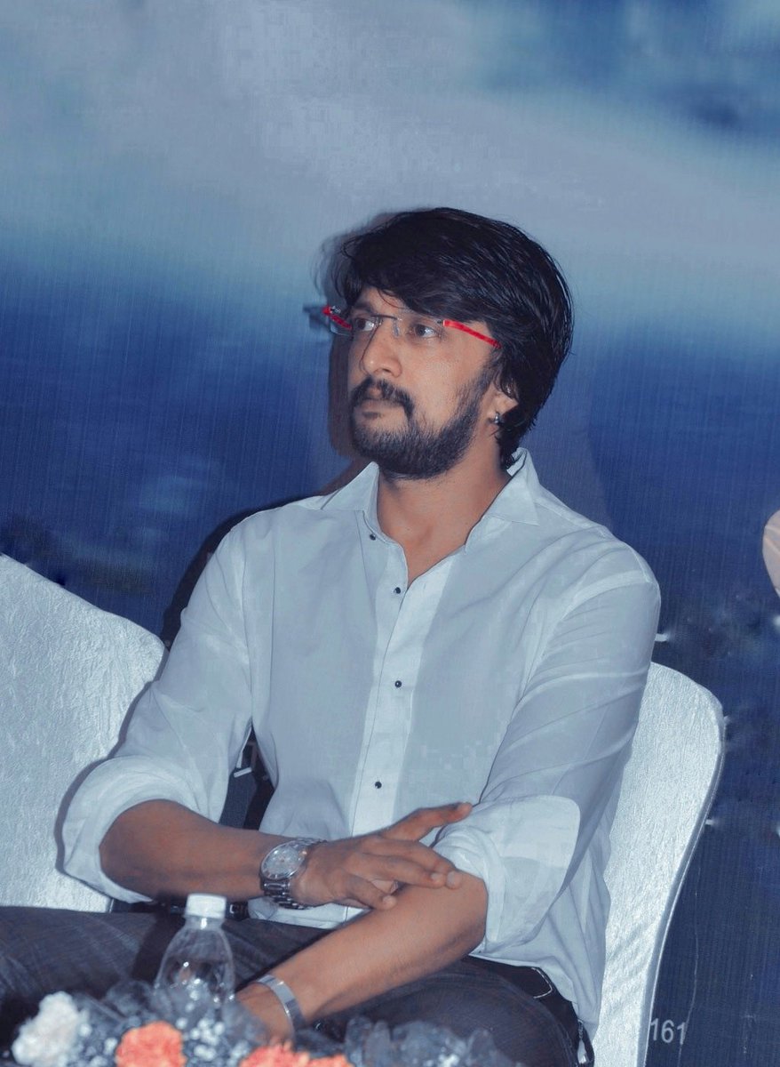 Royal_abhi20's tweet photo. ನನಗೆ ತುಸು ಅನುಮಾನ ನಿಜಕ್ಕೂ ಇದು ನಾನೇನ 😑
#JailDogCriminalDarshan
#MajesticMamaDarshanda

#KicchaBOSS #Kiccha46 https://t.co/aRSixWpmXk