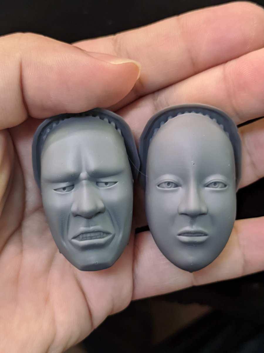 Arkey929's tweet photo. 2B武器新作"白の矜持 - Virtuos Dignity"，這把長槍是我很喜歡也很有NieR特色的武器，槍頭兩面有兩張日本能面風格的面具，整體很有那種可以震攝惡鬼的氣勢，配色風格跟2B很搭，未來將作為1:4的2B的GK版本特供武器零件。
#NieR
#2B https://t.co/Y2isi1dY6F
