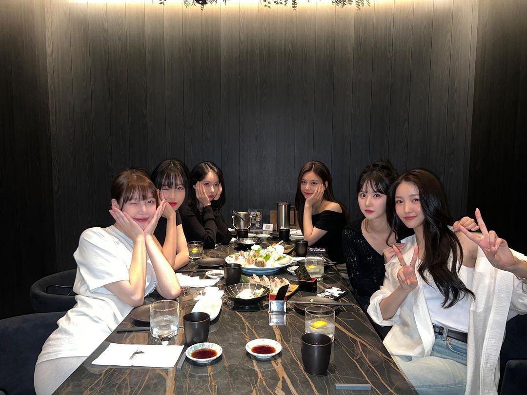 yerintopic's tweet photo. ARE WE OKAY https://t.co/yz9g2e6pJc