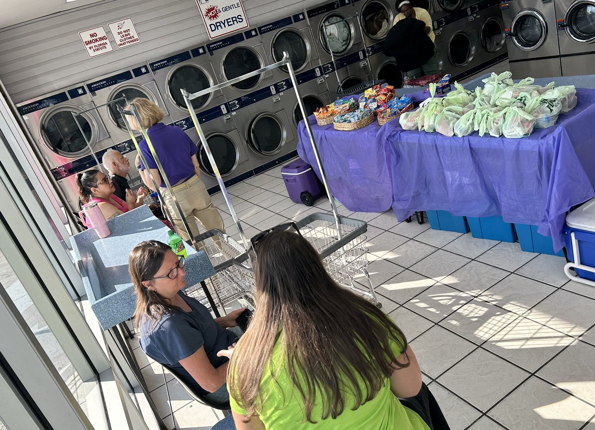 Ready to surprise families with Free Laundry🧺,books📚,snacks &amp; many resources shared by partner organizations🤩🎊

We’ll be here until 12:30pm

4007 Tamiami Trail
Port Charlotte

¡Ven a lavar tu ropa sin ningún costo! 

<a href="/SuncoastCGLR/">Suncoast GL Reading</a> <a href="/LeerPara3ro/">Leer Para 3ro.</a> 
<a href="/CurrentLP/">The Laundry Project</a> <a href="/ThePattersonFdn/">The Patterson Foundation</a>