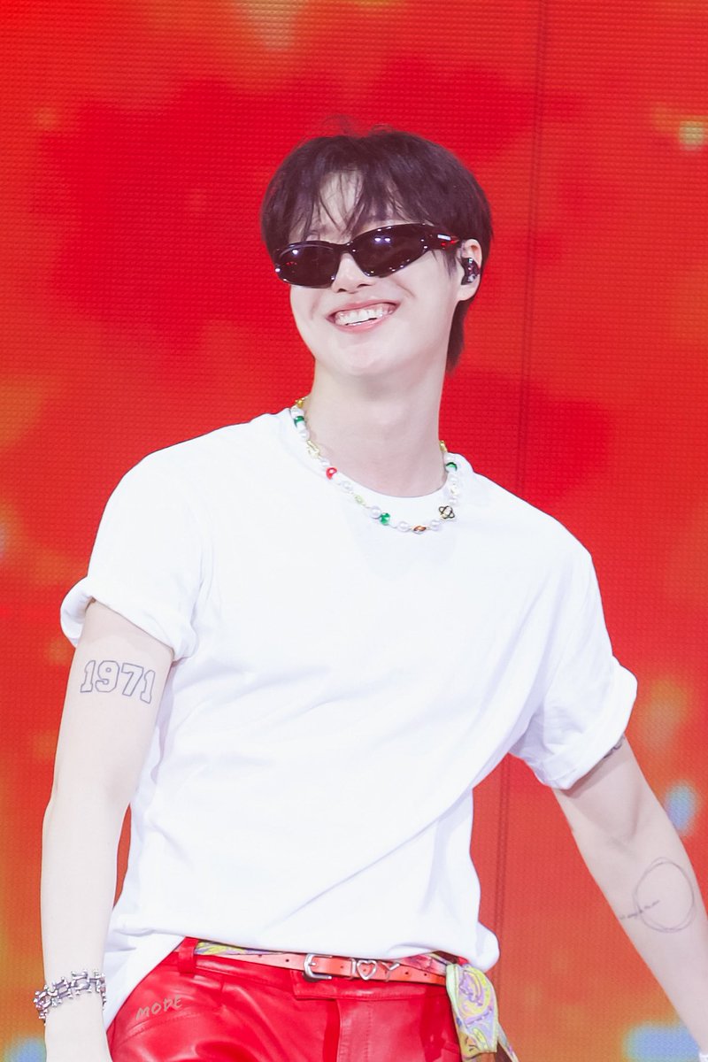 woodzmode's tweet photo. 생일 축하합니다 조승연씨!! 🥳🥳

#HAPPY_WOODZ_DAY 
#얘들아_오늘이_우즈_생일이래_웅성웅성 https://t.co/zguIAxwZK5