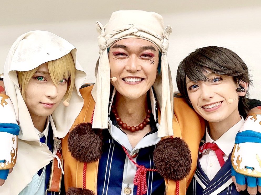 masafumi21yoko's tweet photo. 舞台『刀剣乱舞』七周年感謝祭 -夢語刀宴會-
三公演目終了しました
ご来場頂いた皆様、配信をご覧くださった皆様、ありがとうございました
本当にいつまでも続いてほしい夢のような時間なんだなと感じております
最後の最後まで楽しんでいきましょう！
兄弟！！
#刀剣乱舞 
#刀ステ 
#国広三��弟 https://t.co/obtJEJ5KCy