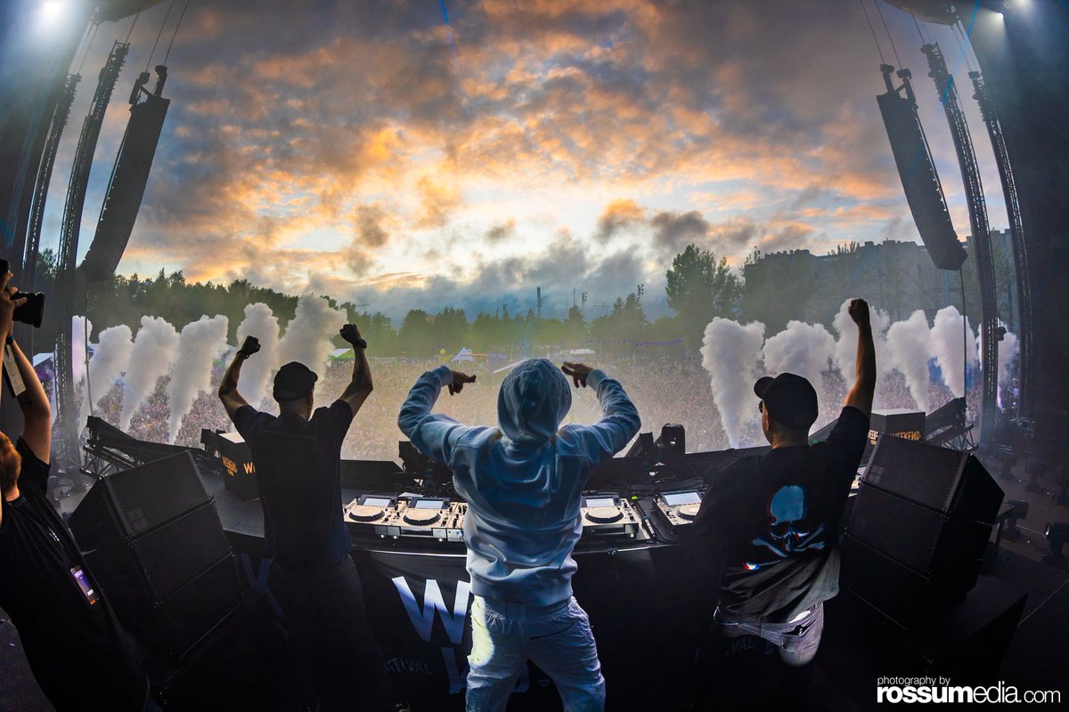 rossumedia's tweet image. . @IAmAlanWalker x @DaTweekaz at WKND Festival 🇫🇮
