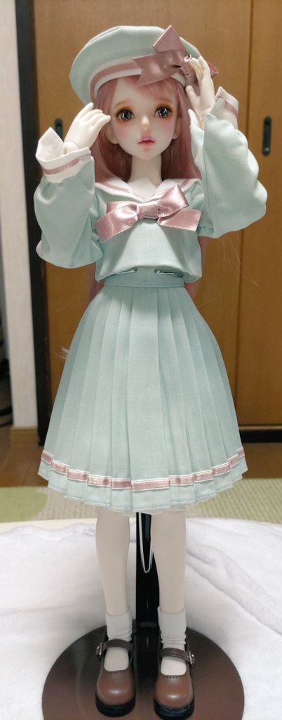 naka3_3dsuki's tweet photo. #櫻Michelle の変化です。左が付属のエメラルド色のセーラー服で、帽子が飛ばないように心配するポーズ。右が、 #NOSPROJECT の服と #Littlemonica のウィッグをまとい、口に手を添え、驚いた様子。どうでしょうか?
#ドールオーナーさんと繋がりたい
#うちの子かわいい https://t.co/DcKgPLswa5