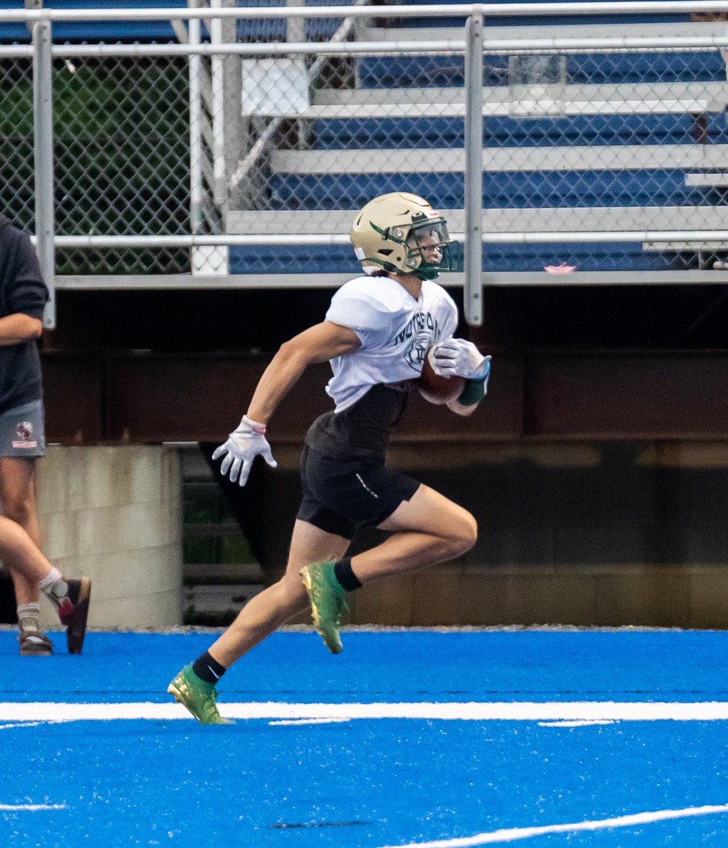 NDWHAthletics (@ndwhathletics) on Twitter photo 34 days until kickoff!
ND football has been putting in the work at the University of New Havenās football camp this week. <a href="/NDWHfb/">NDWH Football</a> 34 days until kickoff!
ND football has been putting in the work at the University of New Havenās football camp this week. <a href="/NDWHfb/">NDWH Football</a>