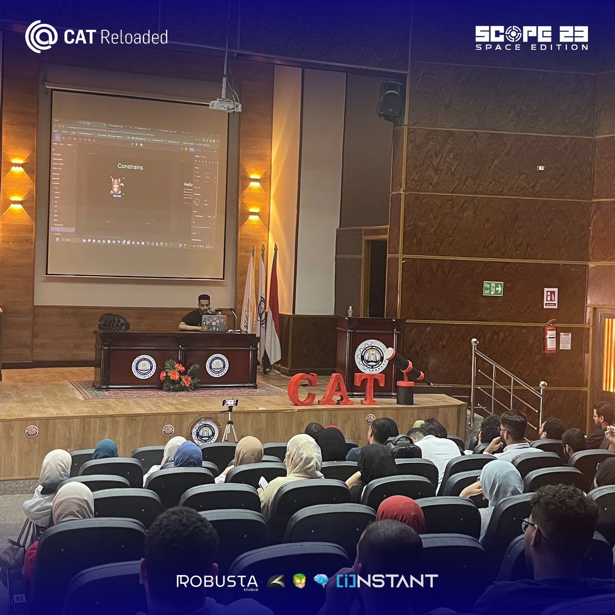 CATReloaded's tweet photo. لقطات من سيشن UX design, psychology and user behavior. 
تحدث فيها م/ خالد المنسي عن كيفية عمل علم النفس مع تصميم UI/UX وموضوعات شيقة أخرى مثل:
- How Psychology and UX/UI design go hand in hand
- Can we predict our users behavior?

#CATReloaded 
#CATScope23 https://t.co/eNoW1FJmw1