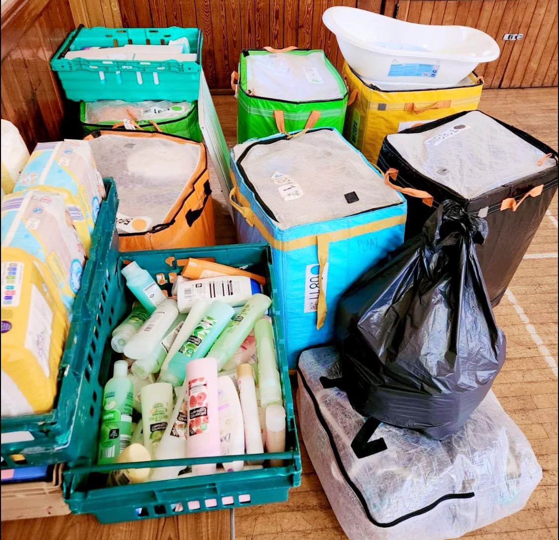 We are completely blown away to receive a generous donation of #culturallyappropriate #food #Nappies+other items from our super kind and #loveliest friend😍#SarahStudholme <a href="/socialjustlass/">Social Justice Lass Newcastle #refugeeswelcome</a> 
at a time when we are under unprecedented pressure since the huge increase in support needs