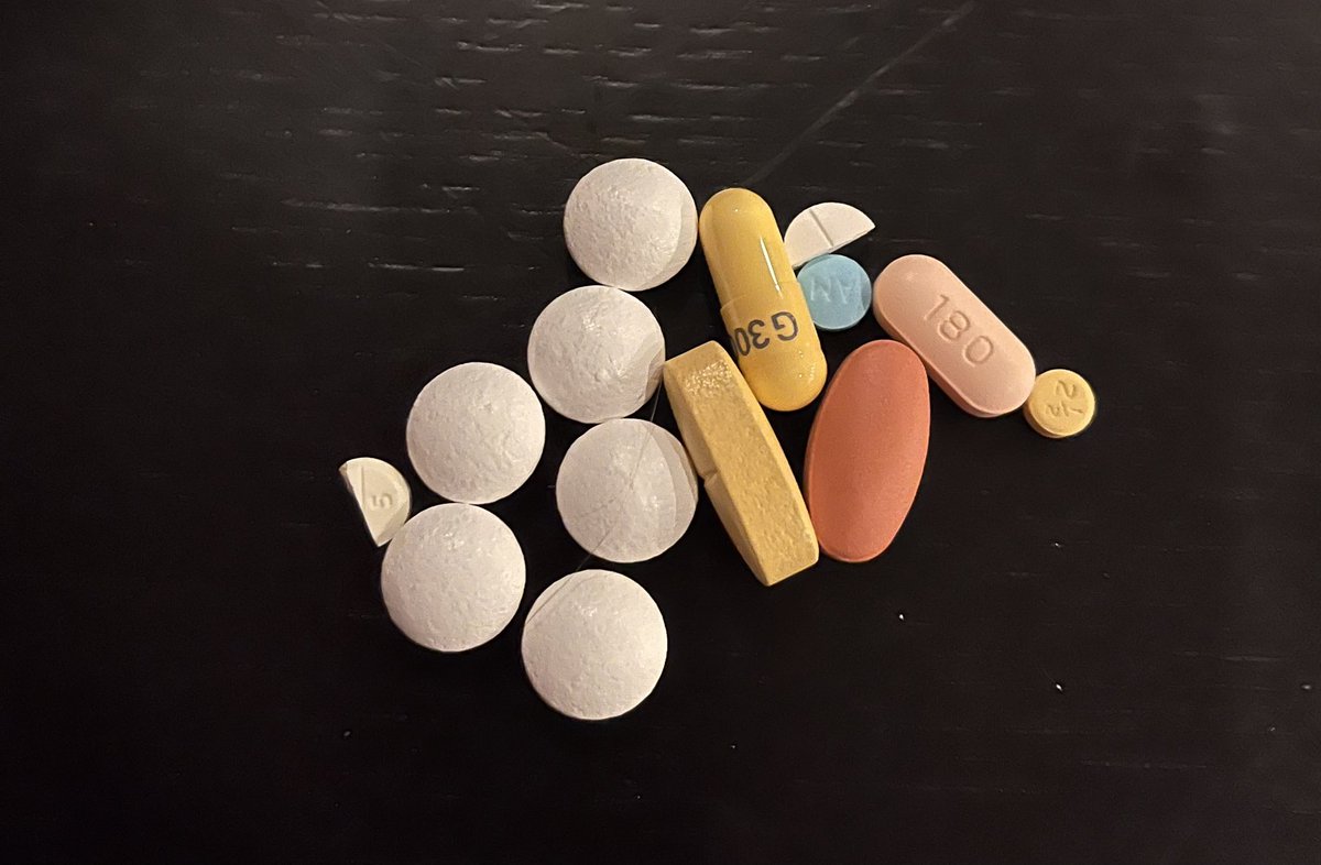 Night meds!! 
I have no plans tomorrow other than last min bits &amp; bobs for travel 😎😎