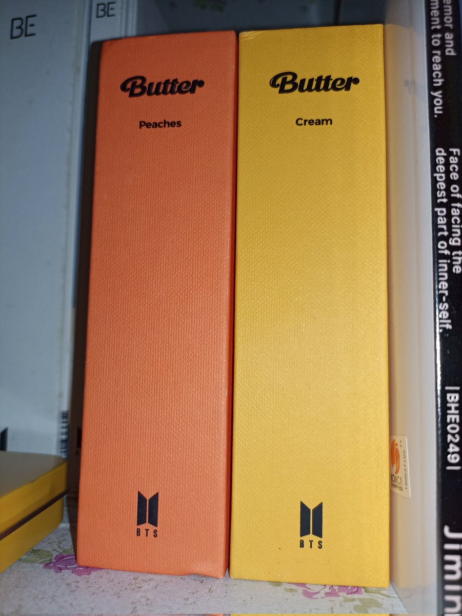 PAjiminiee's tweet photo. Help RT
Give Away kecil kecilan karna aku lagi bahagia banget karna tony montana dan like crazy hari ini🥹
Album butter unsealed versi cream dan peaches, minus poster aja😁
For 2 winner Syarat RT dan Komen aja terserah karna lagi bahagia🤣

End besok !! https://t.co/rnYDEX22ef