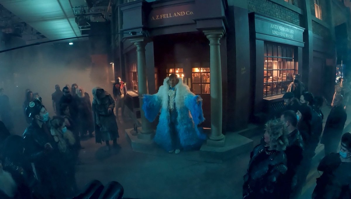 this is what it feels like to be the gay cousin