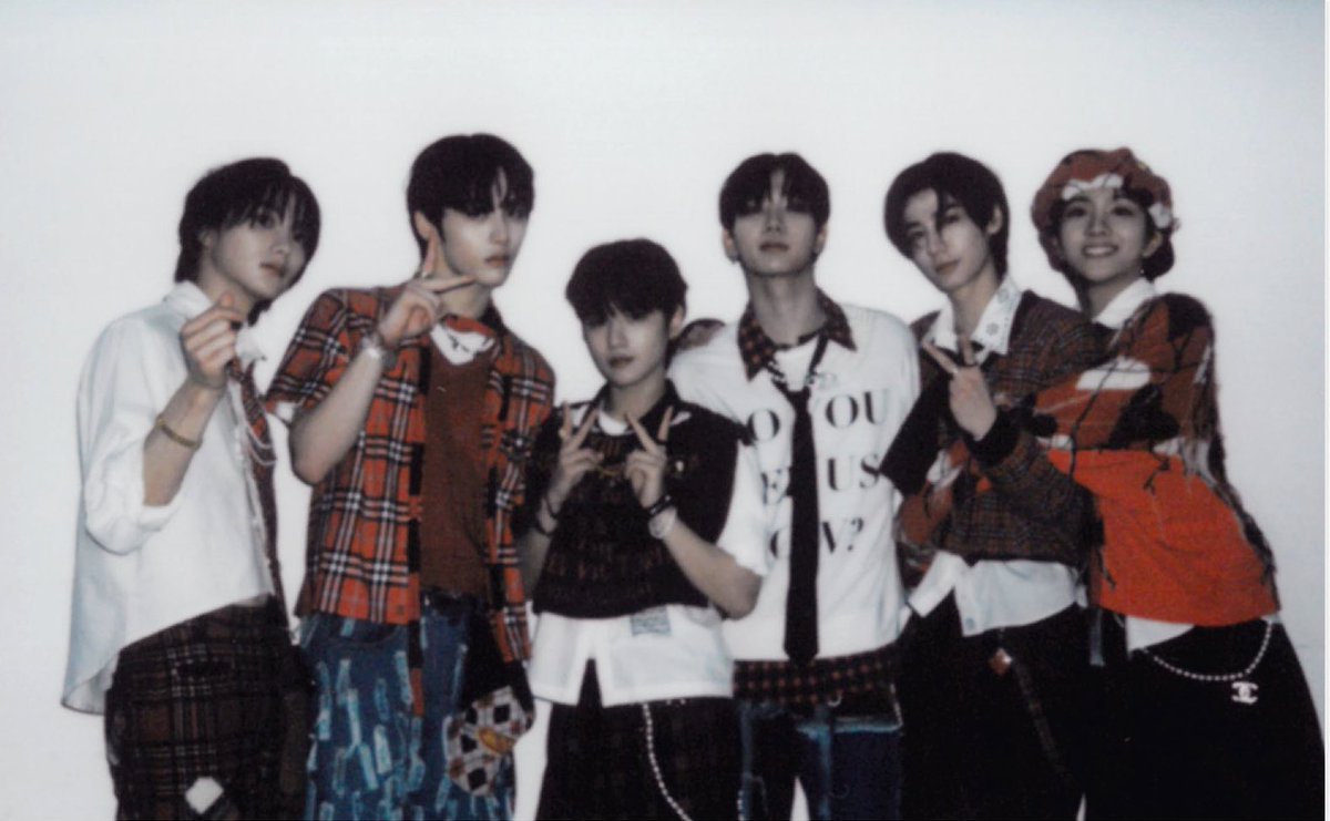 shiningwoonhak's tweet photo. [📸] 20230805 M COUNTDOWN Twitter update

🗓️ Mcountdown ประจำเดือนกรกฎาคม《HISTORY MCD》

M COUNTDOWN with BOYNEXTDOOR
𖤐 ฝากติดตามของเดือนสิงหาคมด้วยนะครับ ’◡’💗

#เอ็มคารายเดือน #เอ็มคาประจำเดือนกรกฎาคม
#HISTORY_MCD #HISTORY_M 
#BOYNEXTDOOR #보이넥스트도어
#WOONHAK #운학 https://t.co/qAFcO0H4S9