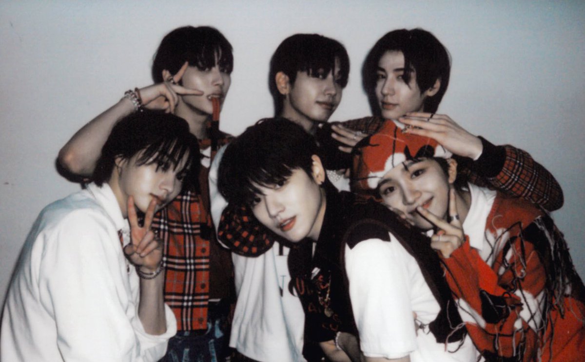 shiningwoonhak's tweet photo. [📸] 20230805 M COUNTDOWN Twitter update

🗓️ Mcountdown ประจำเดือนกรกฎาคม《HISTORY MCD》

M COUNTDOWN with BOYNEXTDOOR
𖤐 ฝากติดตามของเดือนสิงหาคมด้วยนะครับ ’◡’💗

#เอ็มคารายเดือน #เอ็มคาประจำเดือนกรกฎาคม
#HISTORY_MCD #HISTORY_M 
#BOYNEXTDOOR #보이넥스트도어
#WOONHAK #운학 https://t.co/qAFcO0H4S9