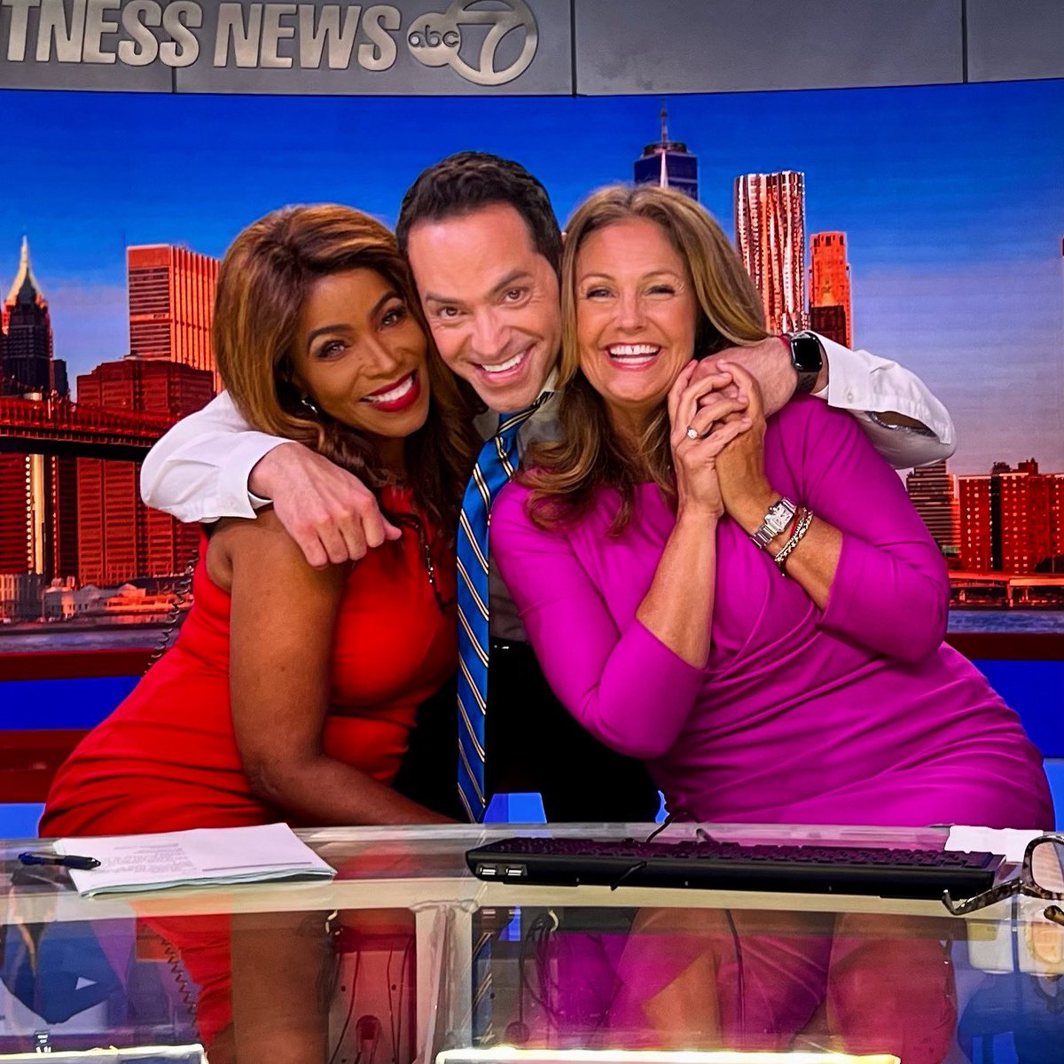 Phil Lipof tweet media