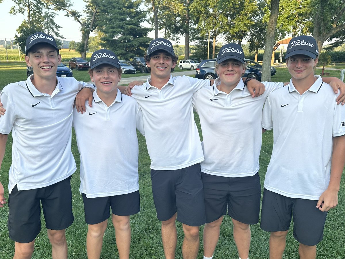 Hawks finish 4th in their first tournament of the year @ the Pirate invite ⛳️

Camden Bille: 77 (4th place)
Jack Mast: 81
Andrew Beun: 82 (Freshman) 
Monty Coblentz: 88

#GoHawks 🦅