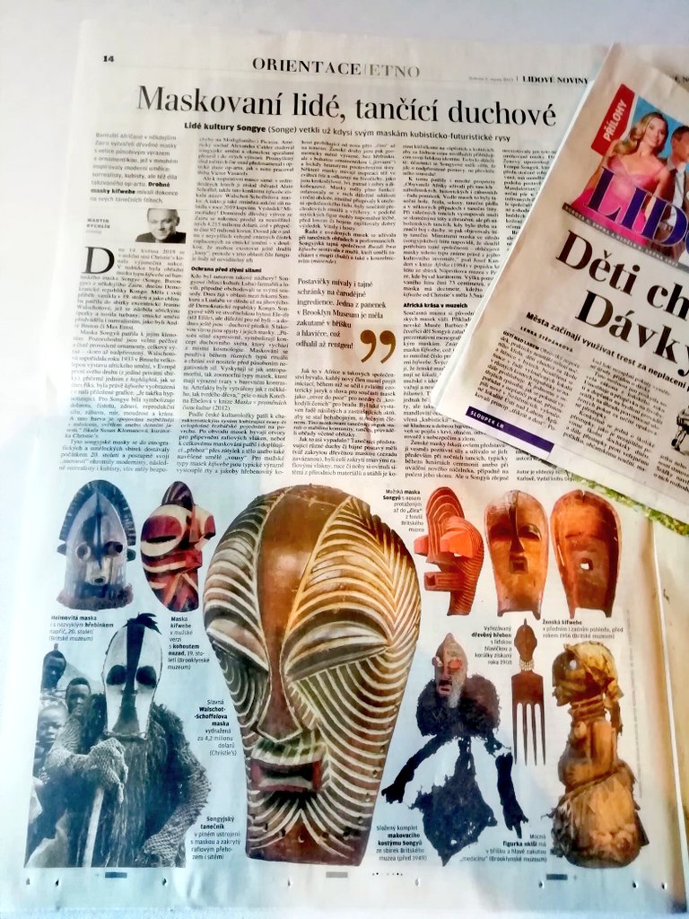 martinrychlik's tweet photo. 🗞️ Ve víkendových LN #Orientace píšu o maskách kultury #Songye. Jednu z nich roku 2019 vydražili v Christie's za 4,215 milionu dolarů! Výraz masek #kifwebe z tehdejšího Zairu ovlivil mnohé umělce: kubisty, surrealisty i op-art 🗿🌍 https://t.co/e7QPjmThUi
