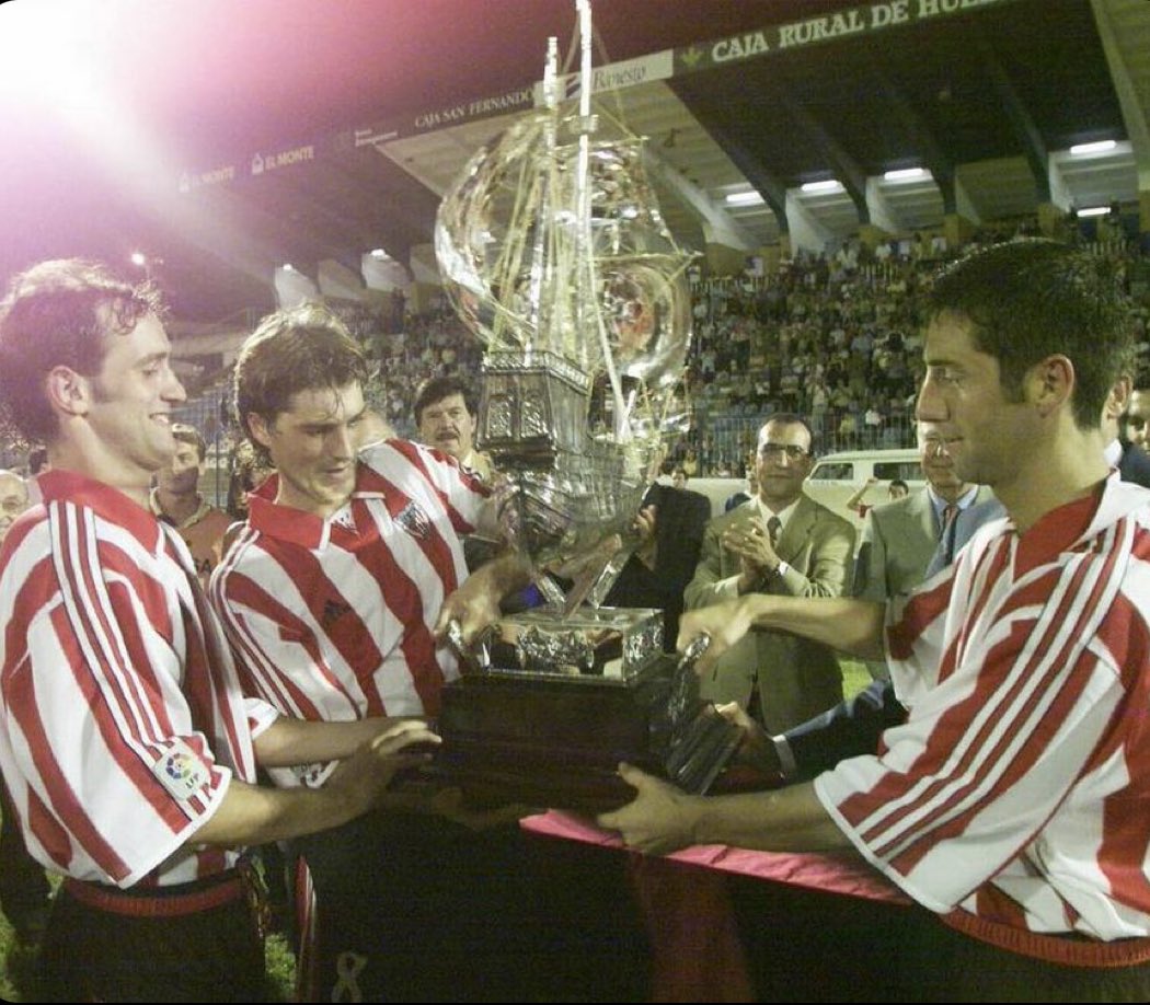 Hoy en día triunfan las giras por América, Asía, etc,. Pero no hace mucho tiempo, el verano futbolístico eran los días en los que se disputaban los trofeos Teresa Herrera, Colombino y Carranza. 

🏆Historia de nuestro fútbol.