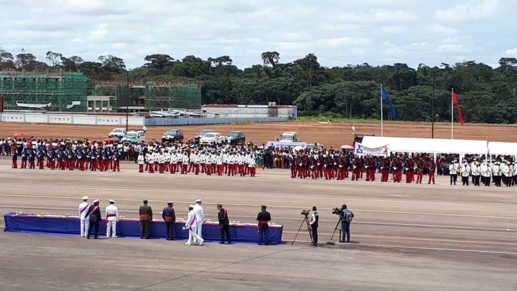 EnvrTica's tweet photo. L'école navale de TICA⚓️🇬🇶🇫🇷 à l'honneur lors des cérémonies du 03 août avec notamment la remise de médailles pour les majors de promotion. Félicitations à tous les récipiendaires 👍
@FranceMalabo 
@CoopSecuDefense https://t.co/8Jay957KOx