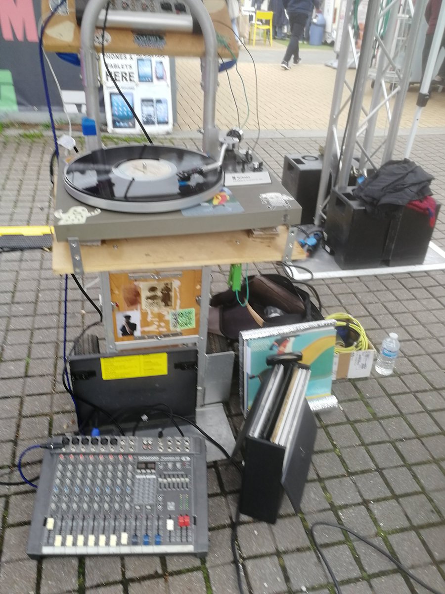 CultureMK's tweet photo. More fantastic dancing in the Discoteca. The rain has stopped and we now have Nick's portable #Streetsoundsystem in residence until 6pm. Join us for a dance and a drink. Visit Milton Keynes Market @PooleyvilleUK @mkcouncil @My_MiltonKeynes https://t.co/3sJBQzhLfq