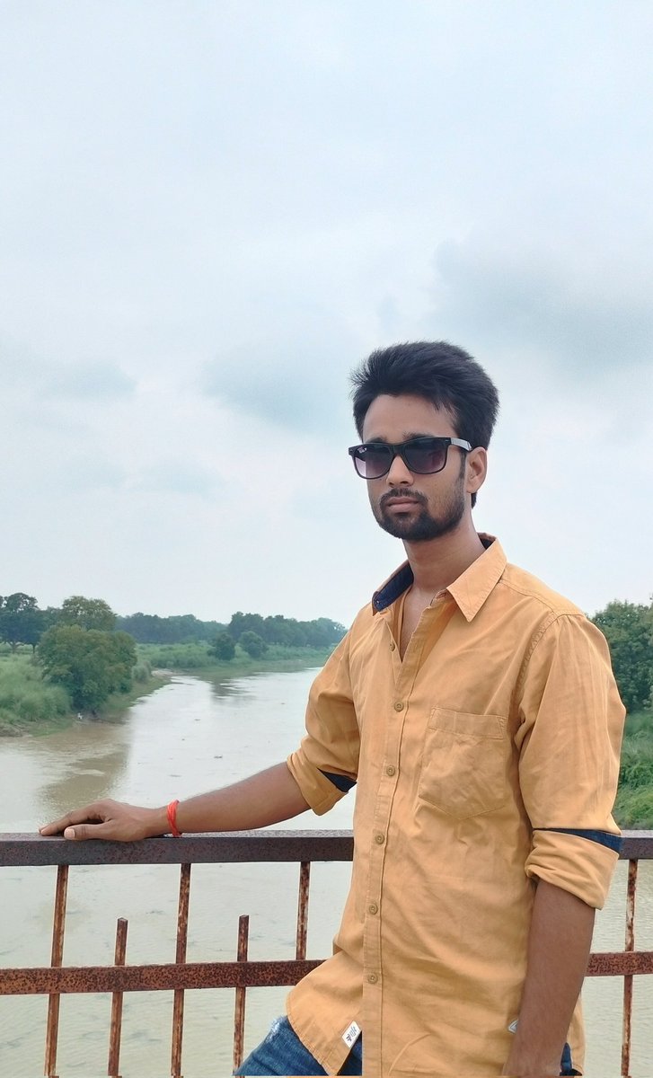 Kritagya20's tweet photo. फिर से उसी अय्यार का जादू चलेगा 
फिर डूब जाएगा दिल, उन पेचीदा आंखों में... https://t.co/2VWZ04o5xy