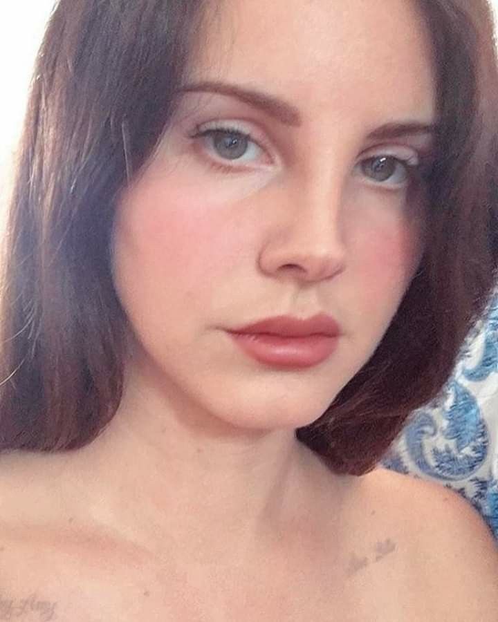 aliciaalavigne's tweet photo. lana del rey https://t.co/MbFtFTwVXd