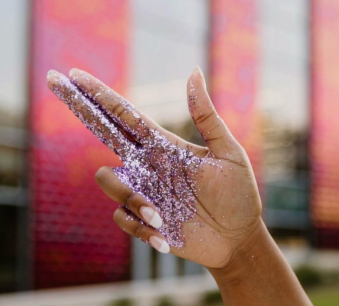 SFASU's tweet photo. "I can still make the whole place β¨shimmerβ¨"
Congratulations to all our amazing August graduates! You have the power to make the whole world shimmer with your brilliance and accomplishments. Have the best day ever, Jacks! #SFA23 #SFAGrad π π π https://t.co/RL5IUpGEuq
