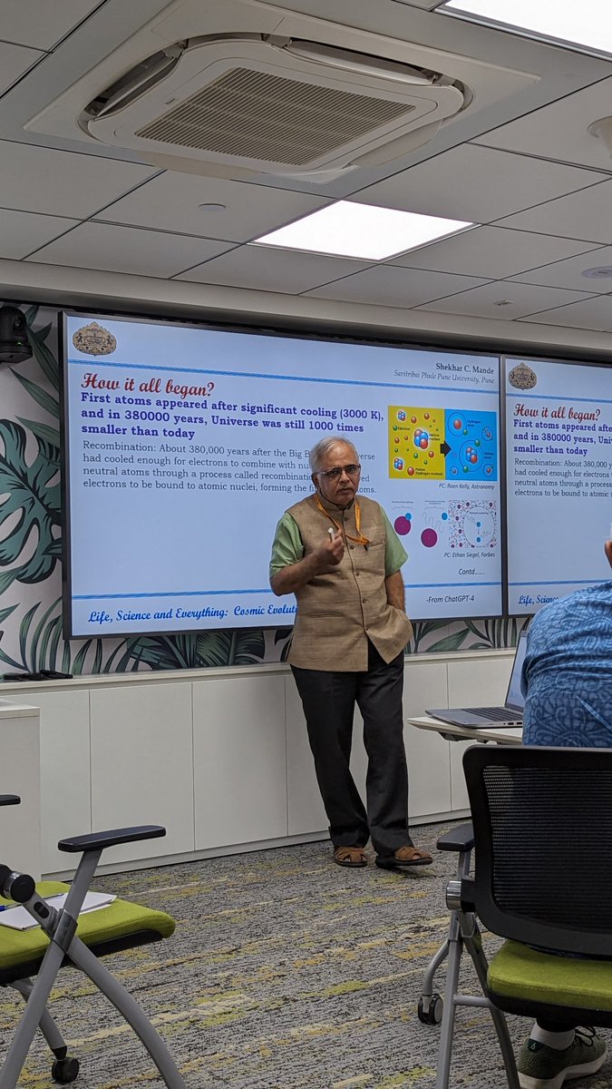 atharvapathak1's tweet photo. A very interesting talk on Cosmic Evolution from the 10 Lecture series: 'Life Science and Everything' delivered by Prof. Shekhar Mande and accompanied by Prof. Yashwant Gupta, organized by @Persistentsys.

#PersistentUniversity https://t.co/bKV3t4sW5t