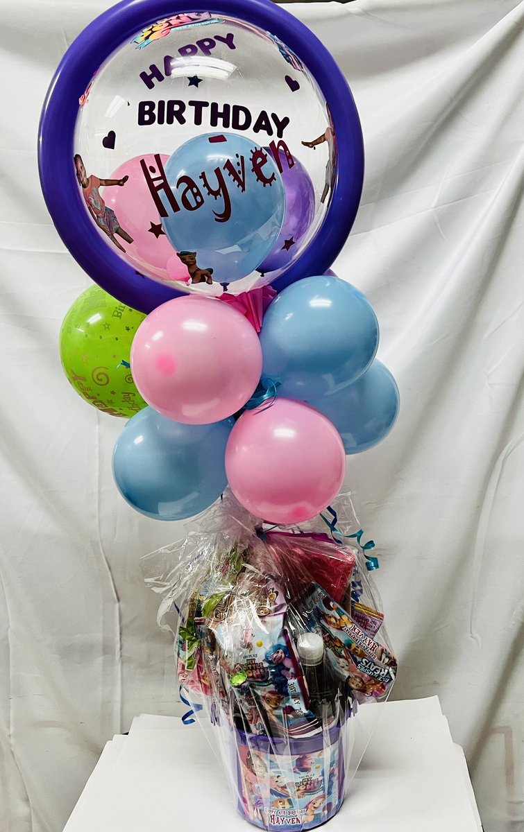 KavviesKreation's tweet photo. Happy Birthday Hayven! Contact us now to order your personalized bucket of joy
#kavvies #kavvieskreativekollections #kavvieskollections #kavvieskreations #smallbusiness #PersonalizedMagic #UnicornParty #EnchantingBalloons #SnackTimeFun #happybirthday #birthdaygirl #giftideas #skn https://t.co/Pg50cmPLY0
