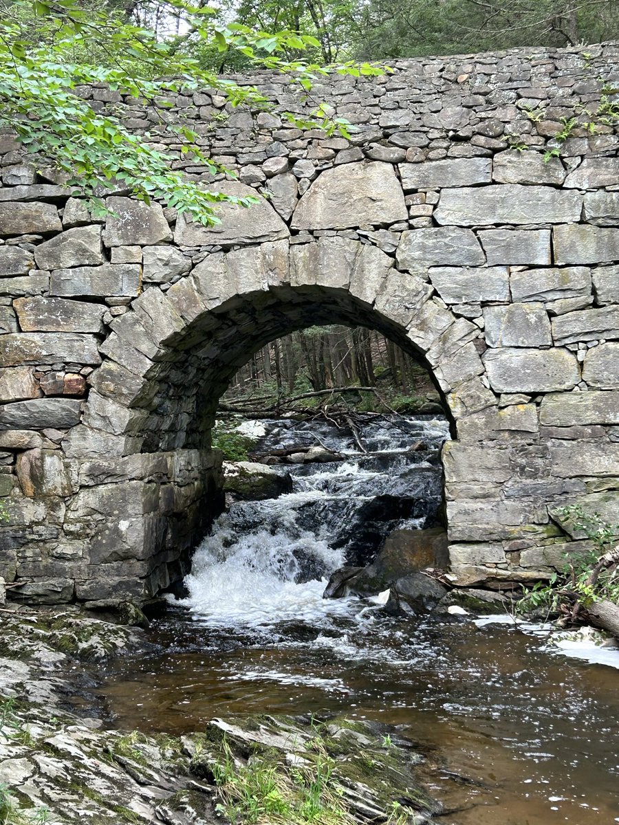 repsmitty34's tweet photo. There are small bridges throughout the Commonwealth in need of repair but very few “Stone Arch Bridges” that were built over 200 years ago still in operation that need a little help. #smallbridge #historicpreservation #mapoli #district1 https://t.co/879V4J8Ugy