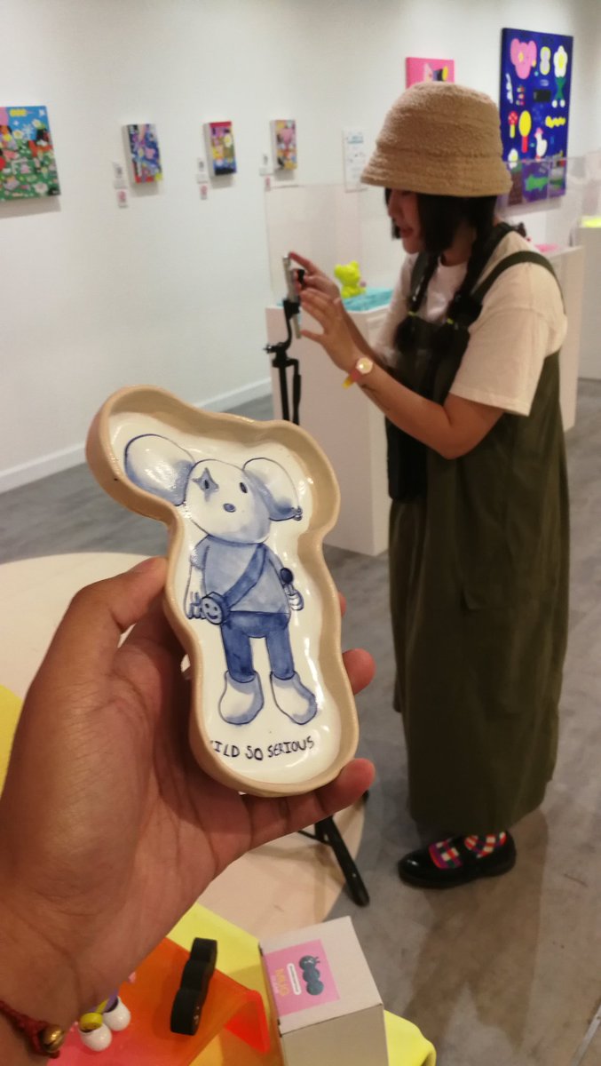 OKDstudio's tweet photo. Finally​ we met.
@WildSoSerious
.
#OKD_studio https://t.co/AW9QMmPnil