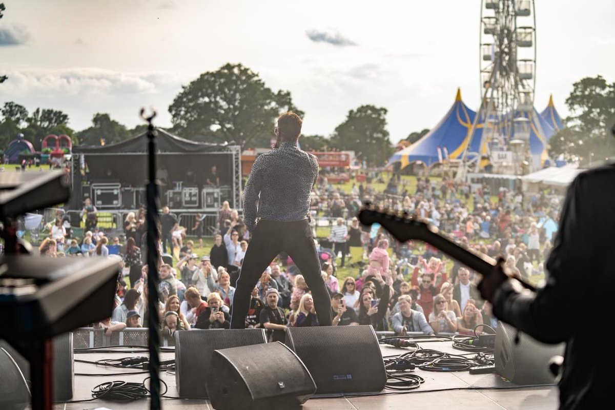 We are loving the Cheshire Balloon Fiesta happening this weekend at <a href="/Bolesworth_/">Bolesworth</a> - it’s going to be a stunning evening tomorrow (Sunday) with mass balloon launch and night glow (subject to weather), a great music line-up, &amp; Fireworks, visit cheshireballoonfiesta.co.uk for tickets