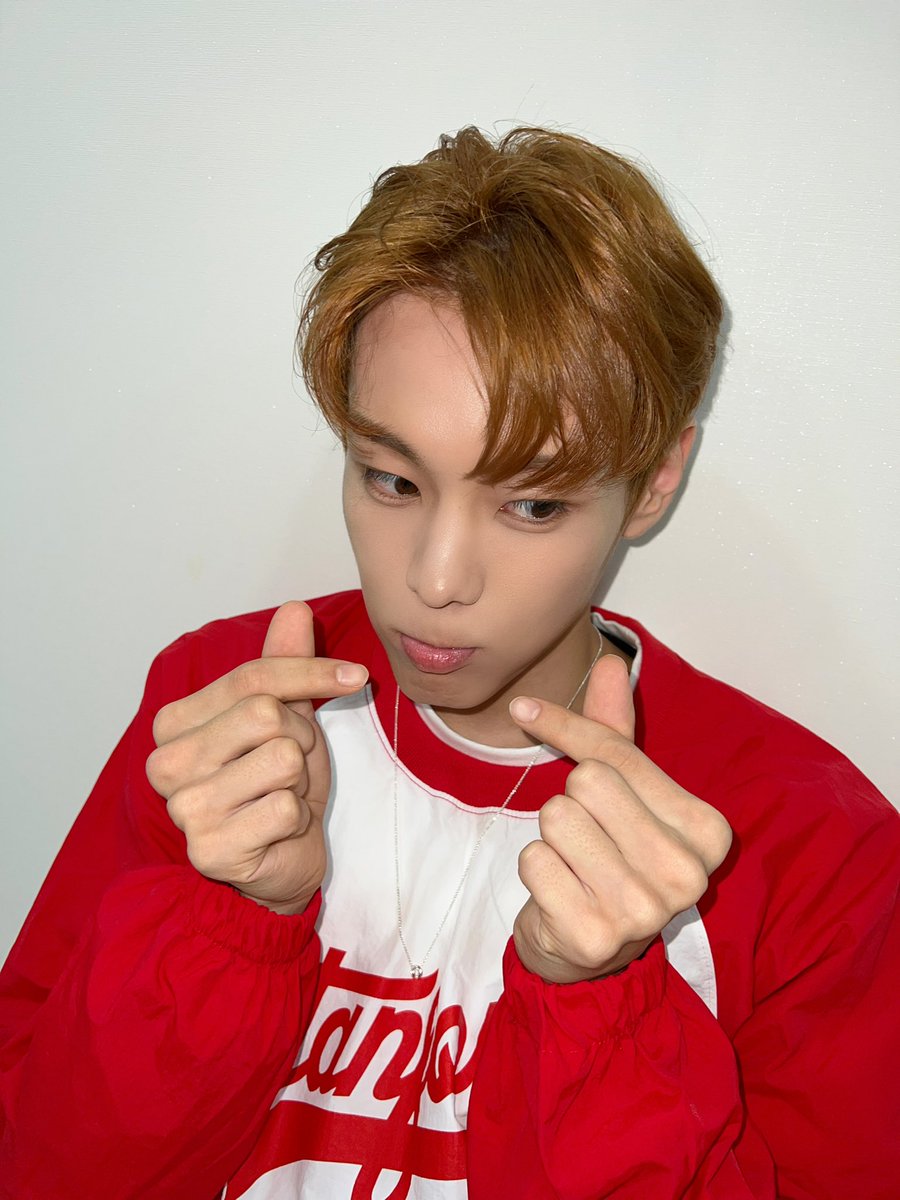 윤서빈 Yoon Seobin tweet media