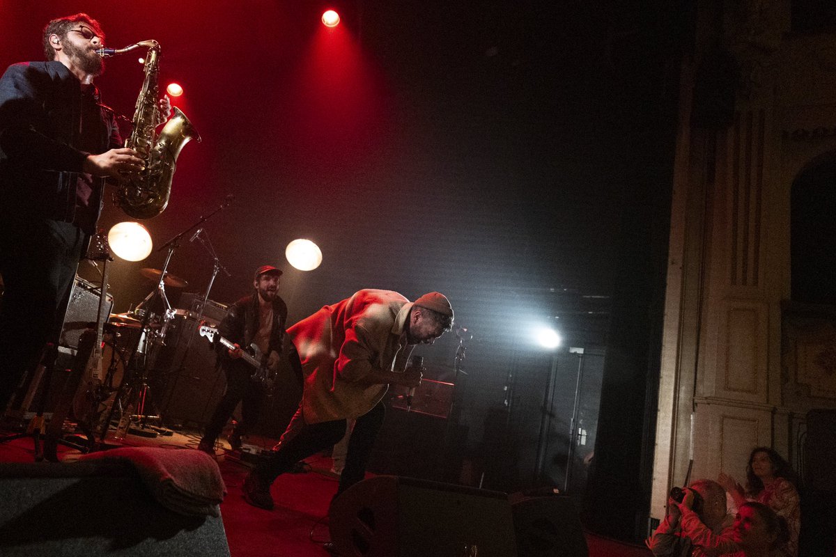 zeliee_'s tweet photo. il y a pile un an je découvrais @thomaskahnsound en Bretagne et il y a un mois il passait le soir où j'étais accréditée à Jazz à Vienne donc j'en ai profité https://t.co/mn90bfQKWR