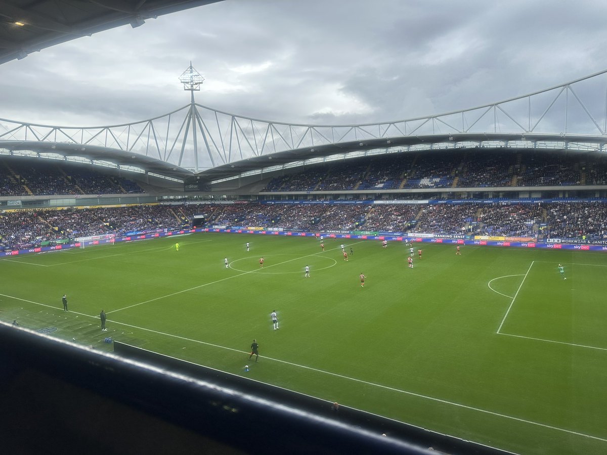 Gaz2627L's tweet photo. My view this afternoon pitch is looking great @boltontedd @OfficialBWFC @thegma_ @EFL https://t.co/0Vb1aYPP7O