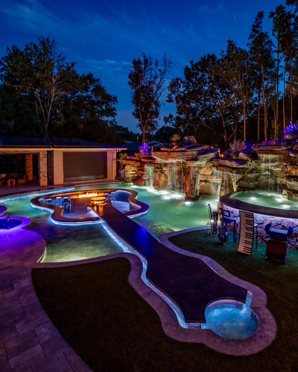 lucaslagoons's tweet image. Want to see more Guitar Pool Photos? Check them out here lucaslagoons.com/guitar-pool/ #guitarpool #insanepools #lucaslagoons #pool #poolbuilders #backyard #guitarlife