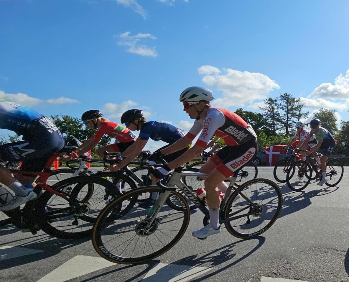 MIACYCLING1's tweet photo. @AlmaJohansson17 rode into P7 in the 3rd stage of Randers Bike Week 🇩🇰
Last stage tomorrow https://t.co/slS6ah8g6x