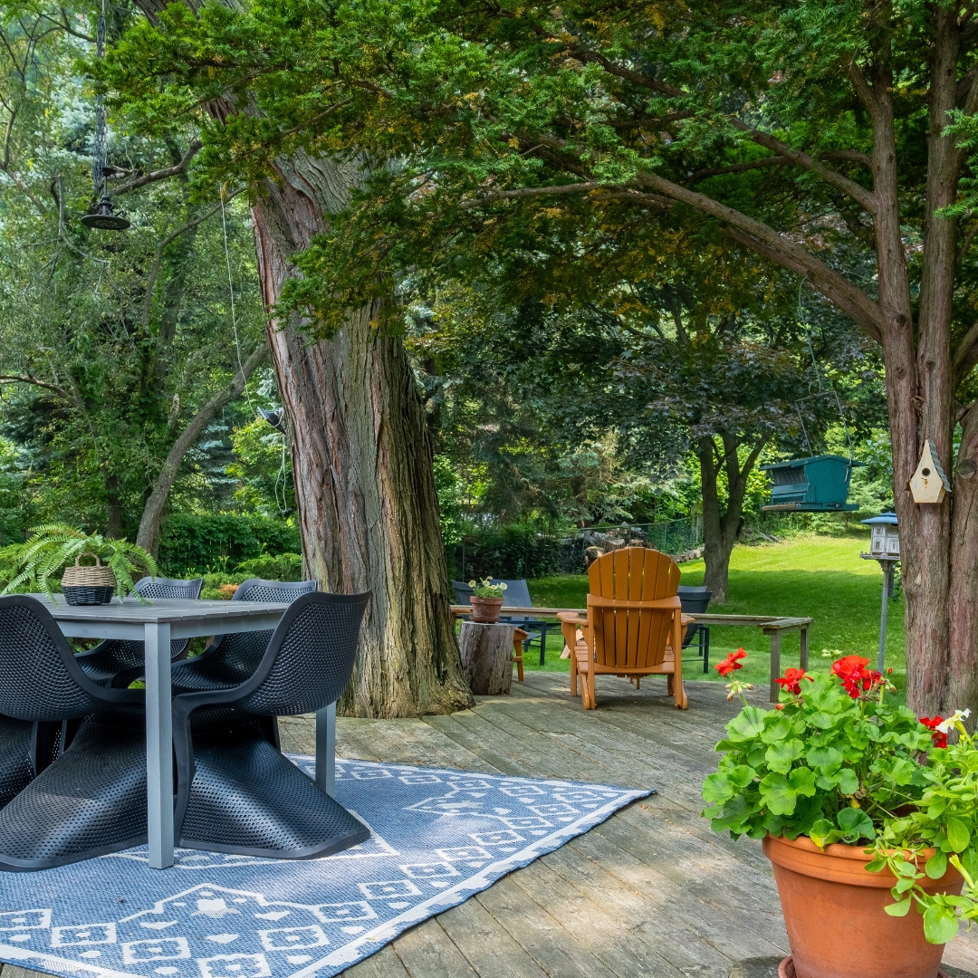 DeClute Real Estate tweet media