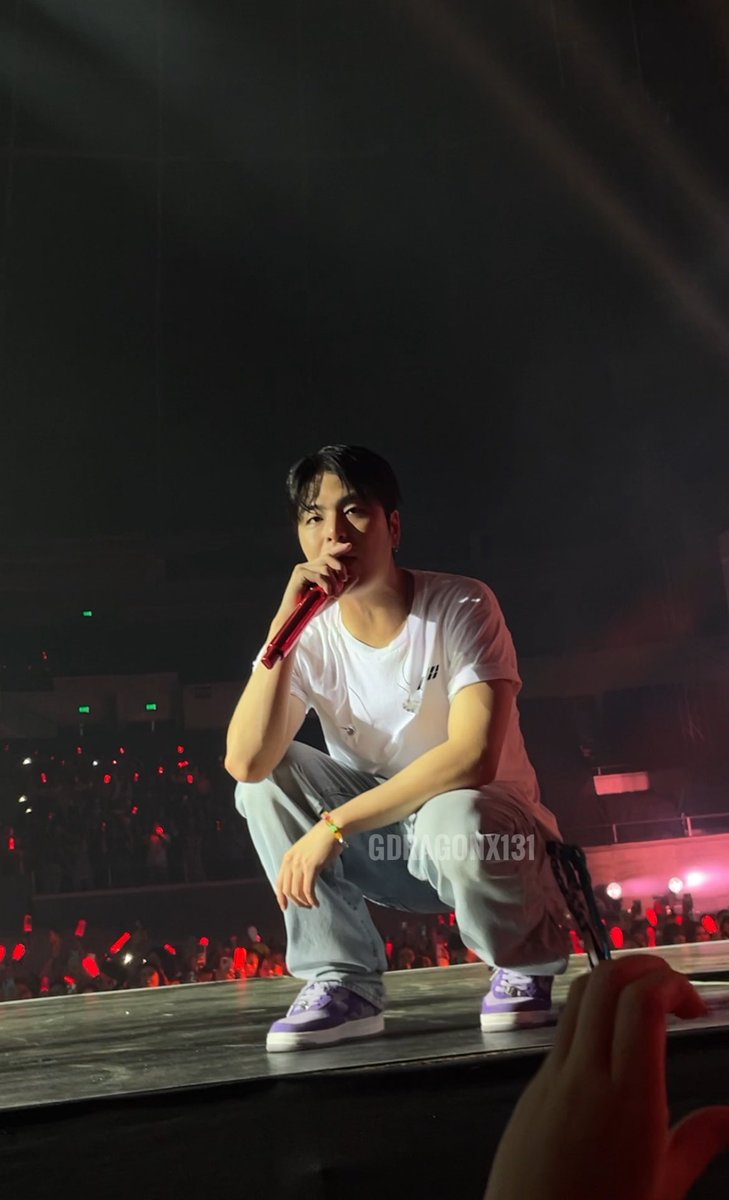 SOBRANG LAPIT KO TALAGA HUHU ANG GWAPO GWAPO MO JUNHOE SI BOBBY DAPAT BIAS KO EH 😭😭😭

#iKONinMANILA2023