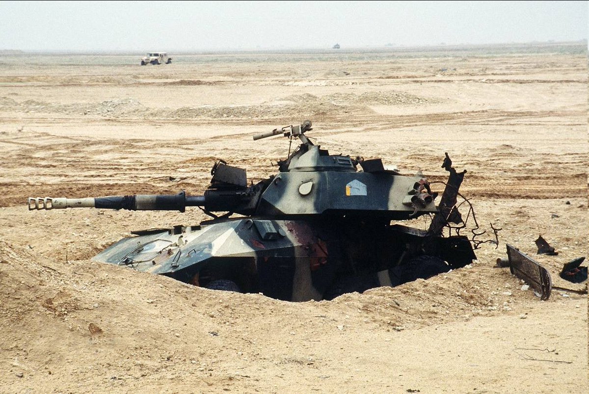 dan_defa's tweet photo. تصویری از #Cascavel ارتش #عراق که در خلال جنگ سال 1991مورد اصابت یک پرتابه #ضد_زره قرار گرفته و نابود شده است
به قول یکی از کارشناسان نظامی همسایه: جنگ ناتو و آمریکا با عراق و یوگسلاوی مثل جنگ مایک تایسون با یک نوجوان دبیرستانی بود و ناتو نباید از این موضوع غره شود.

#EE_9 https://t.co/2clyQMr78I