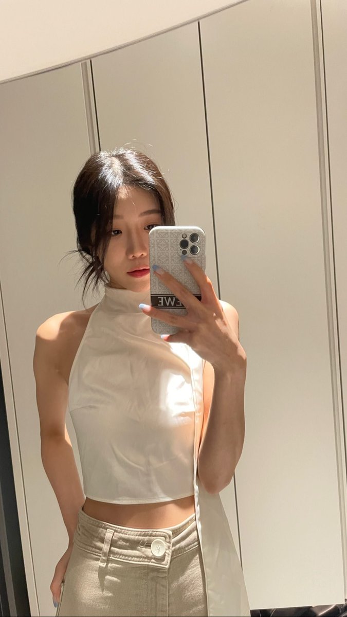 YES MAM🙇🏻‍♀️