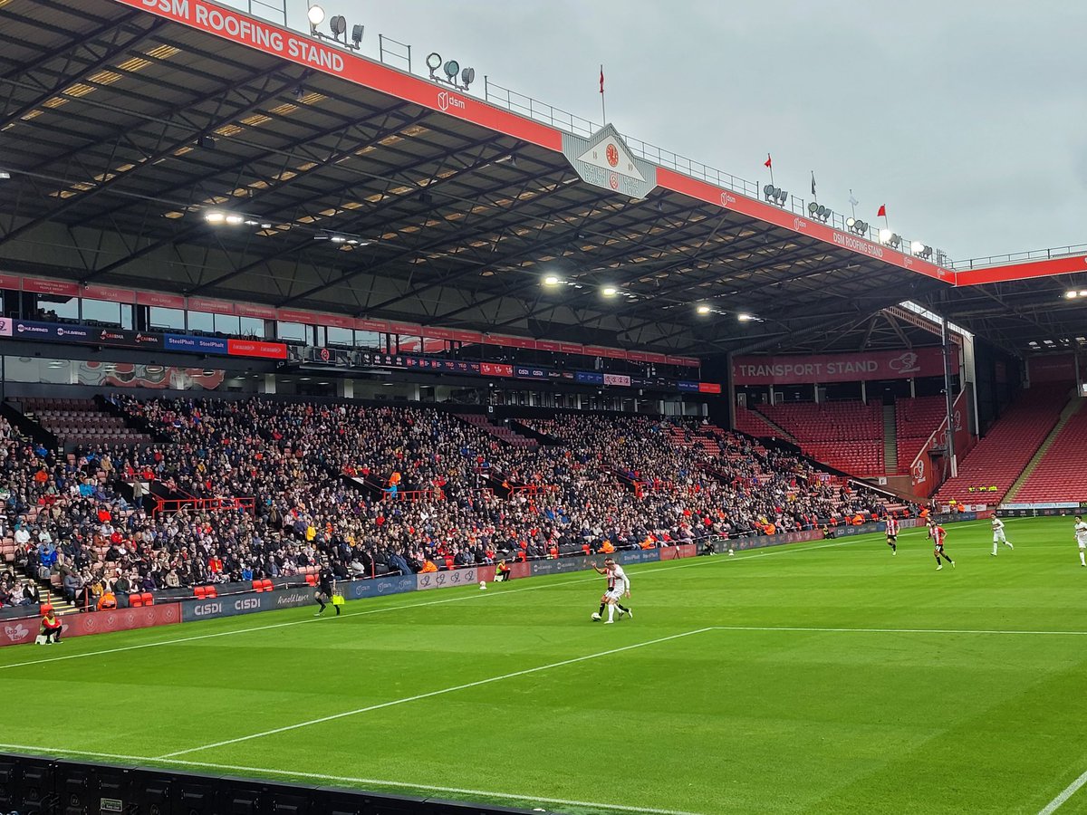 oldschool_STR's tweet photo. #vfb #vfbstuttgart1893
#vfbaway #auswärts
#backinblighty
#sufc vs #vfb
#bramalllane https://t.co/yIBcsVJMxL