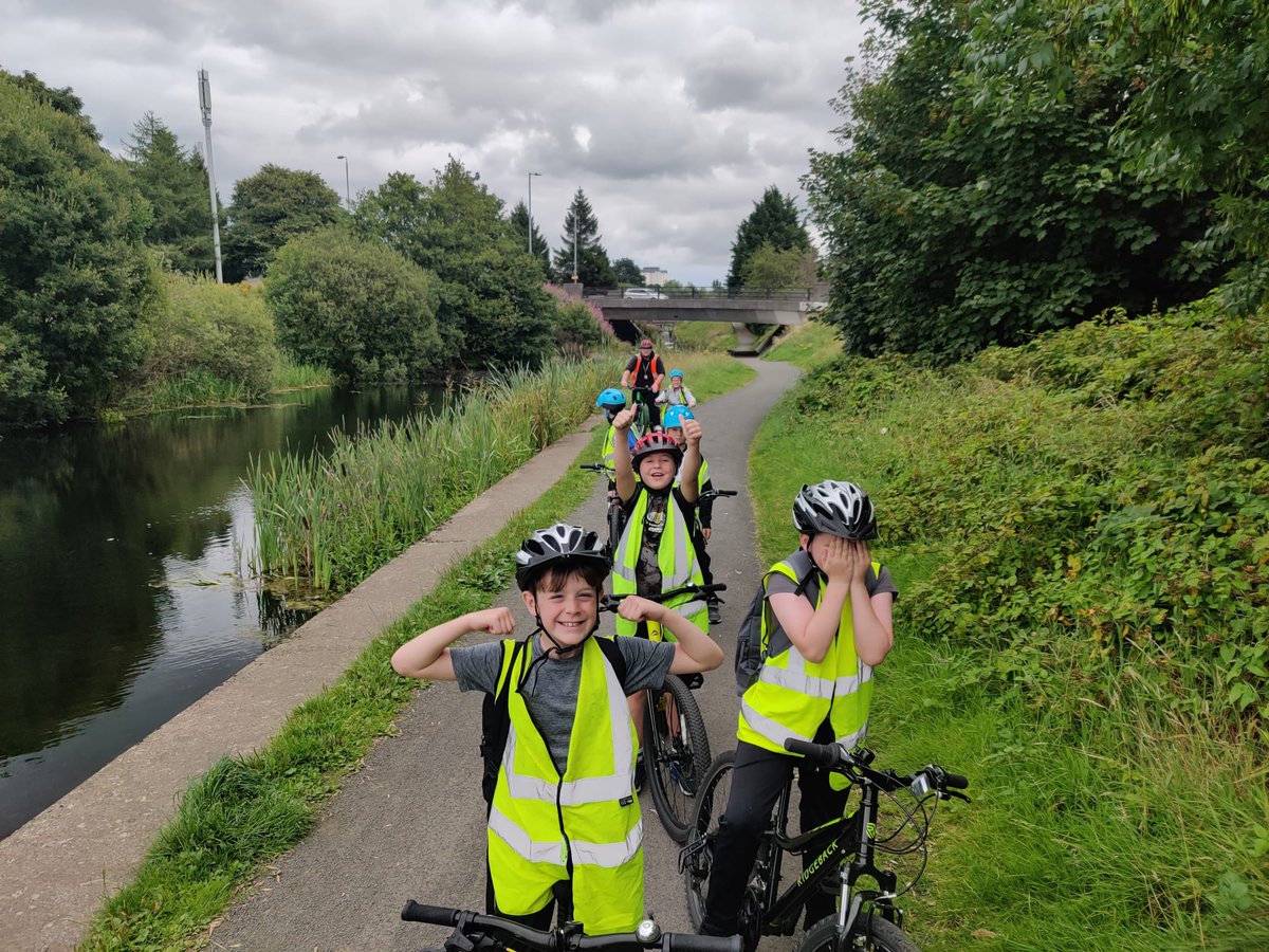 Great day for #StreetBikes at Knightswood BMX pump track. Sharing the place with the BMX pros from the World Championships. A little daunting but we had a go!

Happy cycling 🚴‍♀️🚴‍♀️🚴🚴