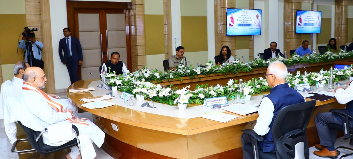 Reviewed the LWE situation and disaster management at a meeting in Bhubaneshwar, Odisha. Under PM @narendramodi Ji's policy of zero tolerance towards any kind of terrorism, undaunted efforts are being made to eradicate LWE from Odisha. Also, assured Odisha of support in the…