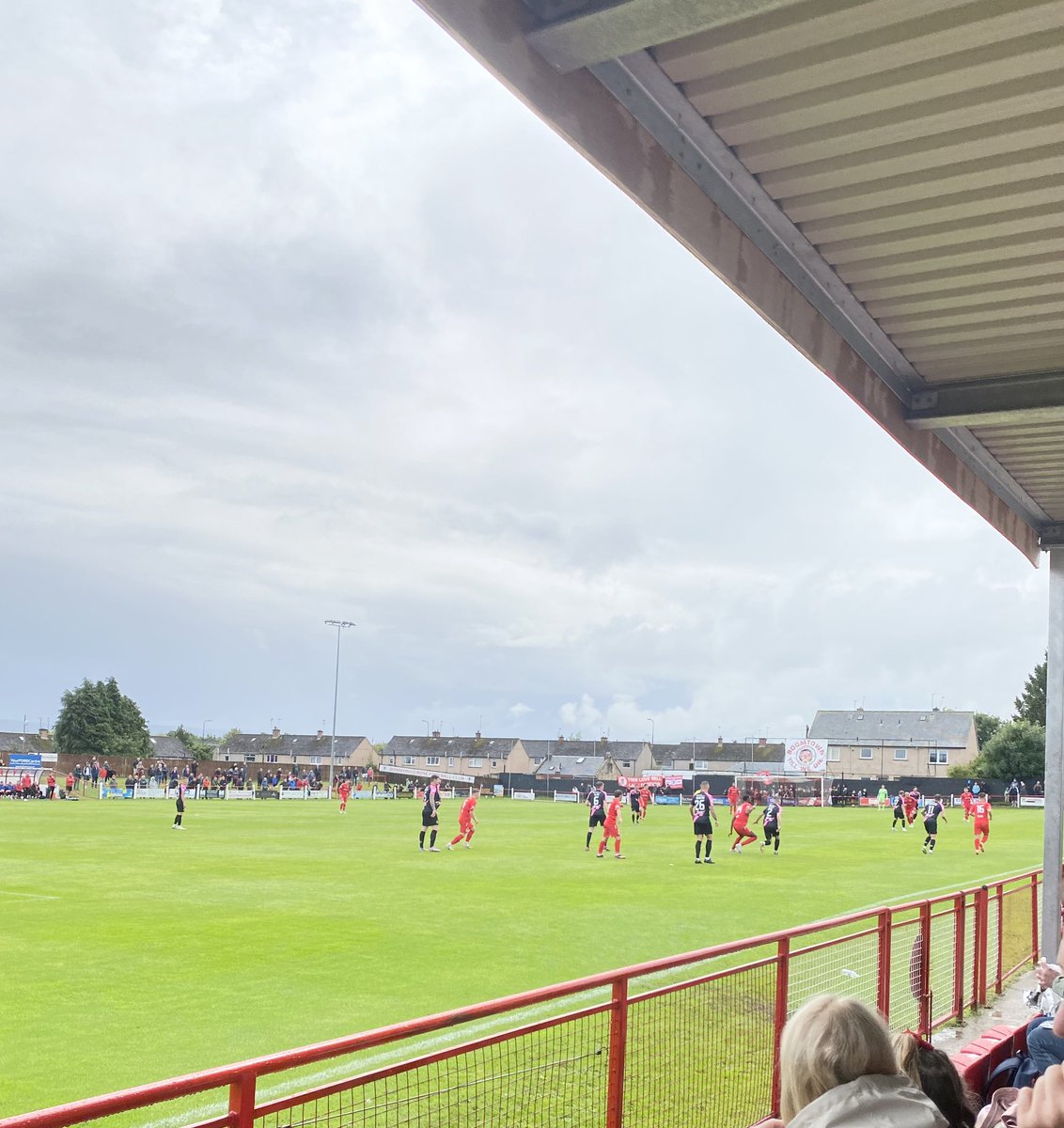 Brilliant to see the ‘Bonnyrigg Ultras’, the young kids of Bonnyrigg out at every home game supporting <a href="/BonnyriggRose/">Bonnyrigg Rose</a> 🌹